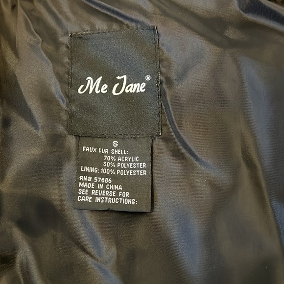 Ms Jane Faux Fur Vest - Picture 8 of 8